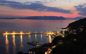 Aegean Wave - Faros